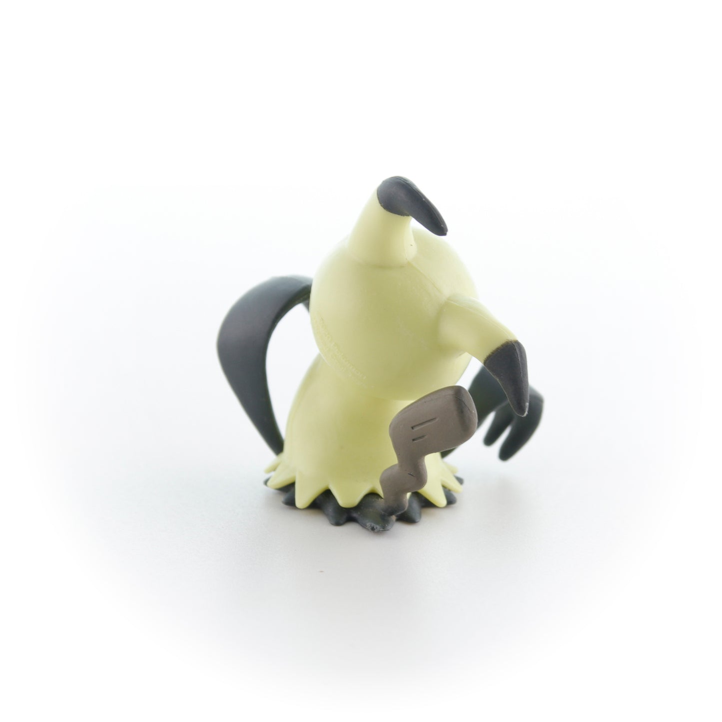 Pokemon Battle Figure - Mimikyu attack pose