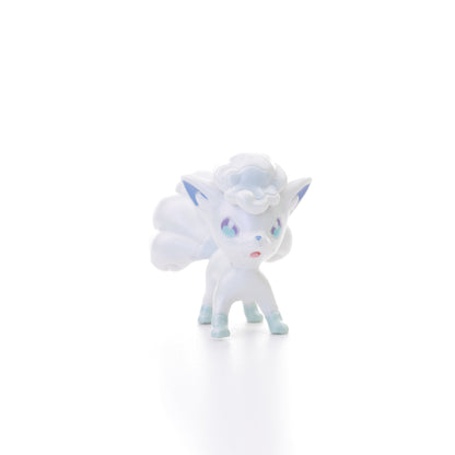 Pokemon Battle Figure - Pearly Alolan Vulpix