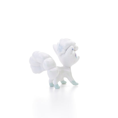 Pokemon Battle Figure - Pearly Alolan Vulpix