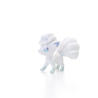 Pokemon Battle Figure - Pearly Alolan Vulpix